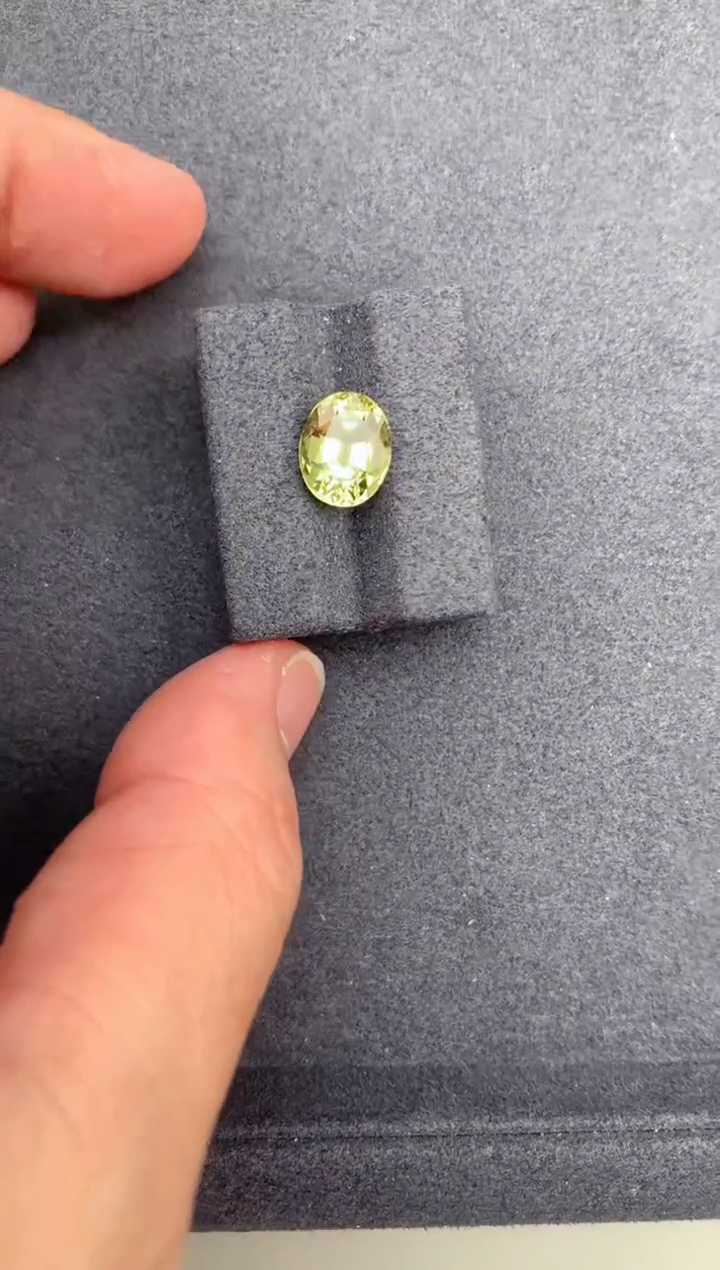 【闪购商品】碧玺裸石未镶嵌2.8ct黄碧玺