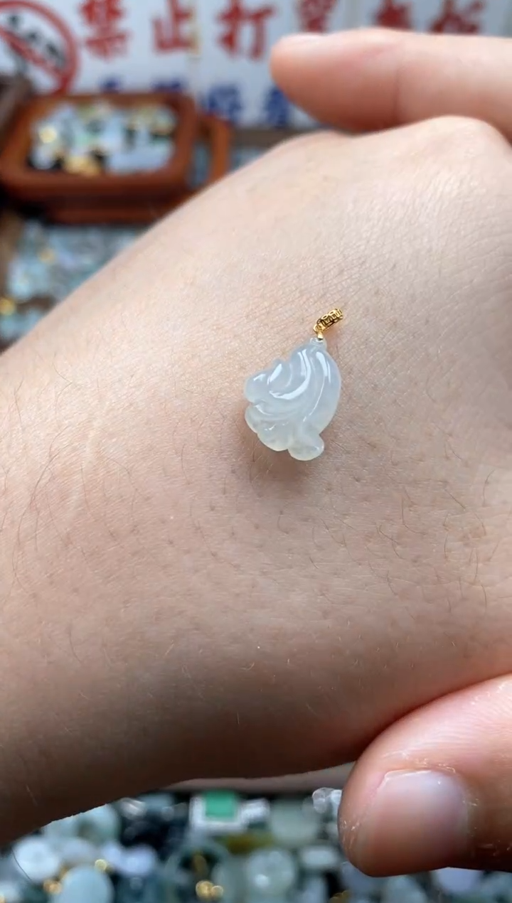 【闪购商品】翡翠颈饰未镶嵌哥哥