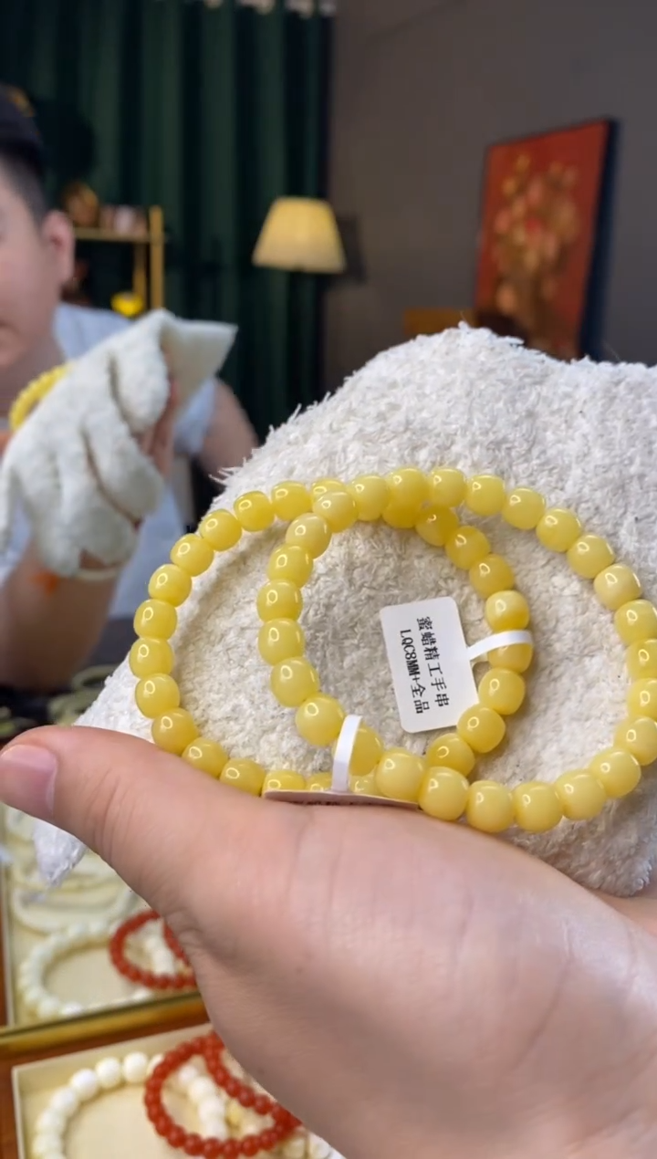 【闪购商品】蜜蜡手串未镶嵌8mm老型多样性发其一