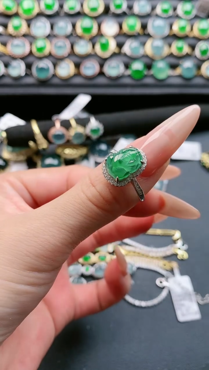 【闪购商品】翡翠戒指银S925镶嵌111111