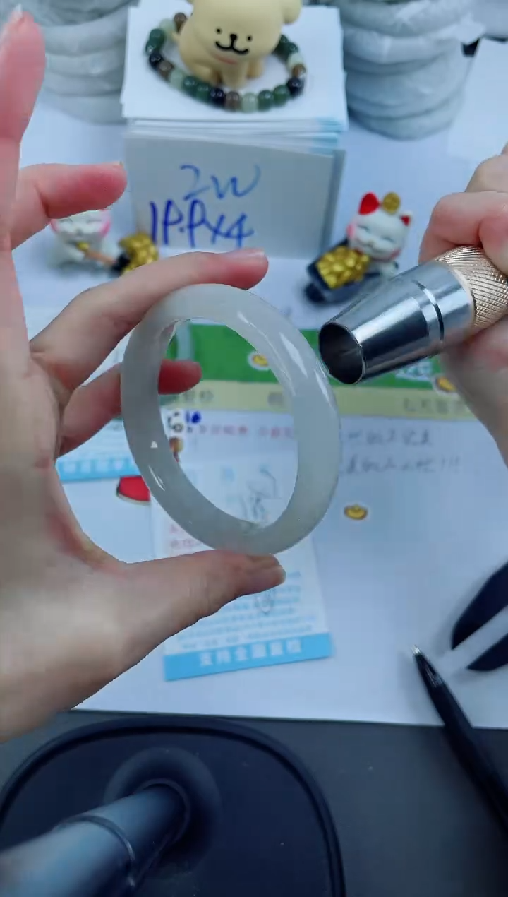 【闪购商品】石英质玉手镯未镶嵌807-56.8