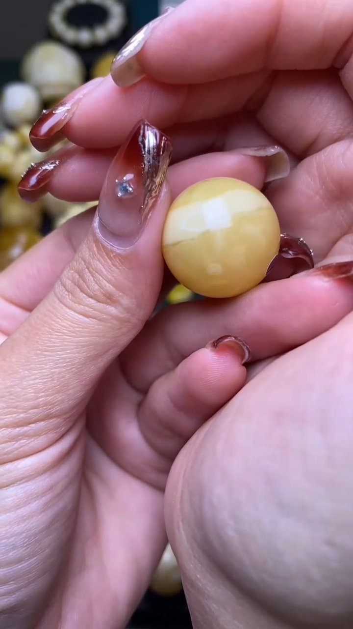 【闪购商品】琥珀裸石未镶嵌葵. 25