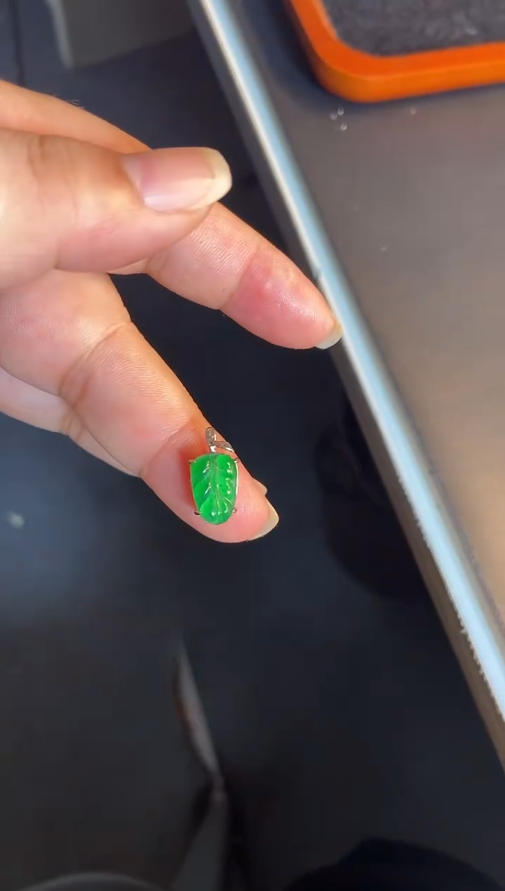 吊坠(不含链)银S925镶嵌翡翠1