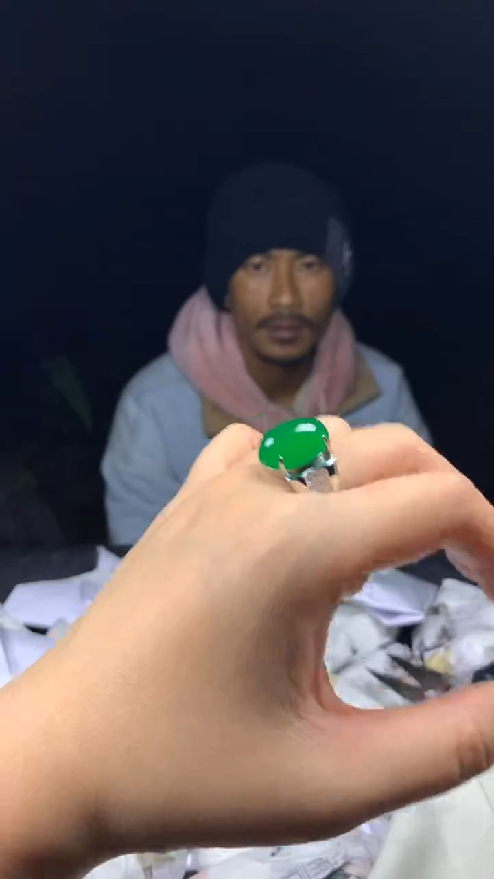 满色吊坠 所见即所得！！