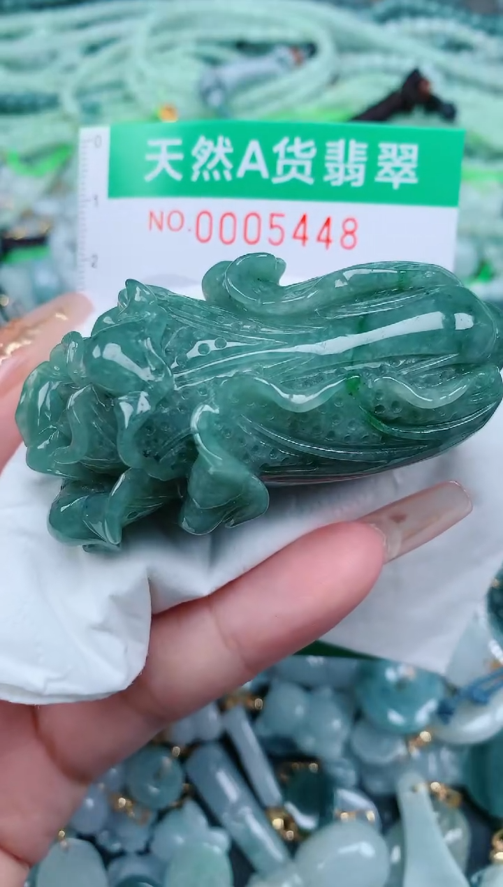 【闪购商品】翡翠颈饰未镶嵌.0005448