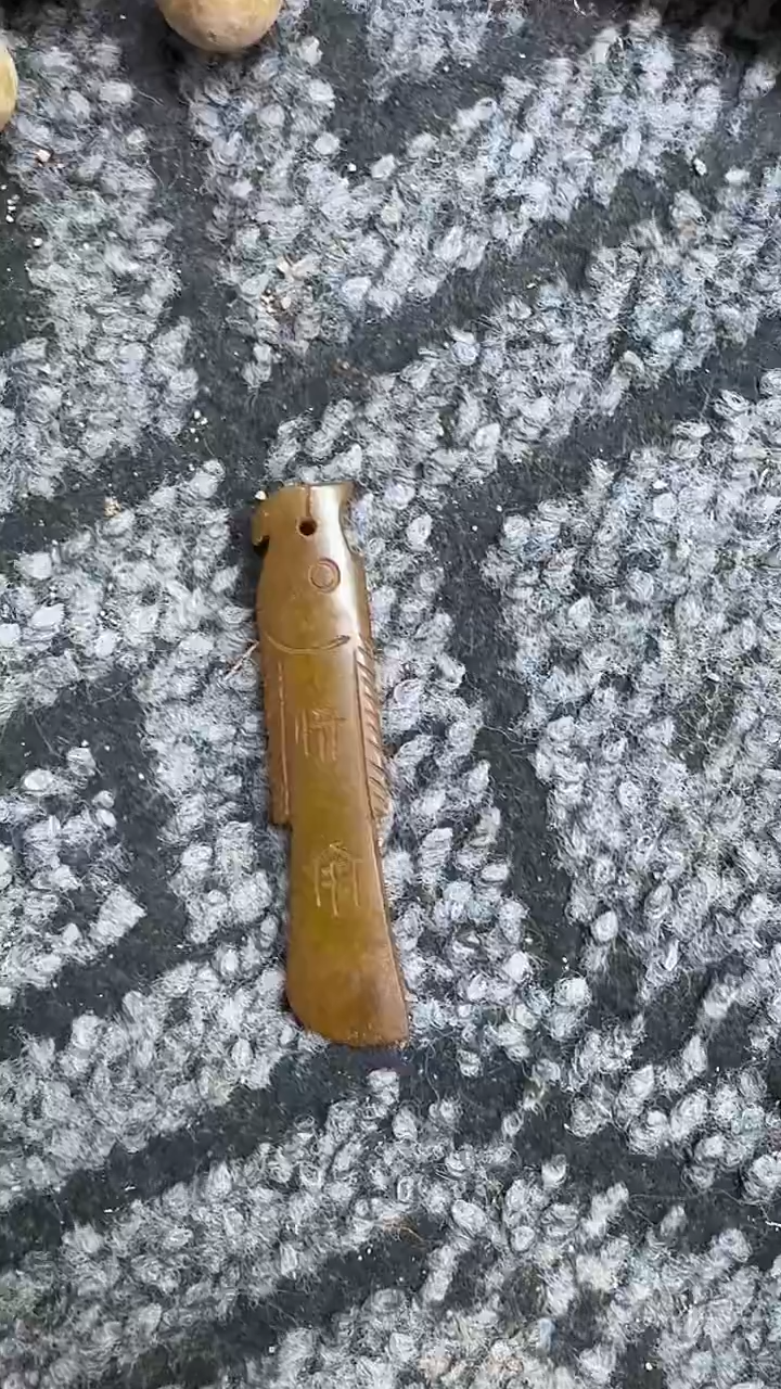 未镶嵌和田玉挂件1