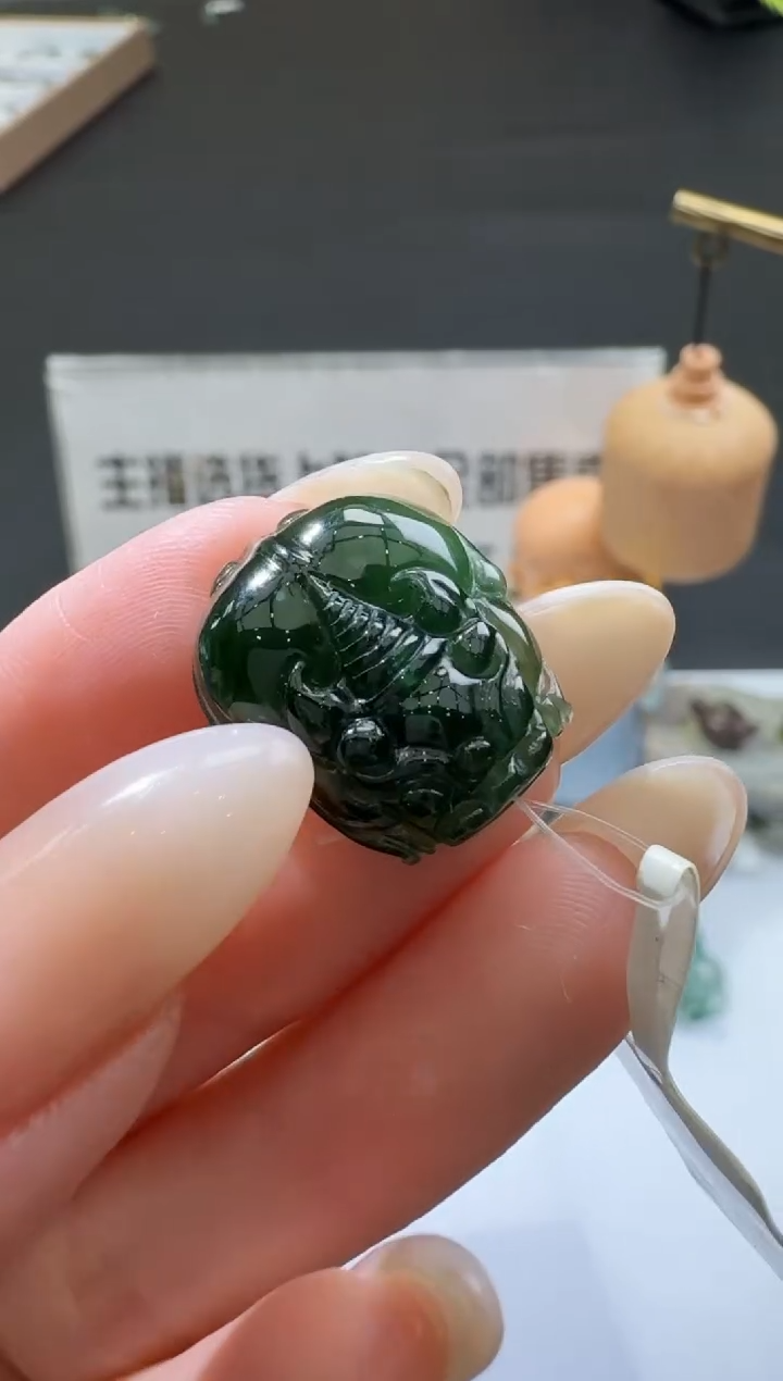 【闪购商品】翡翠颈饰未镶嵌00057117