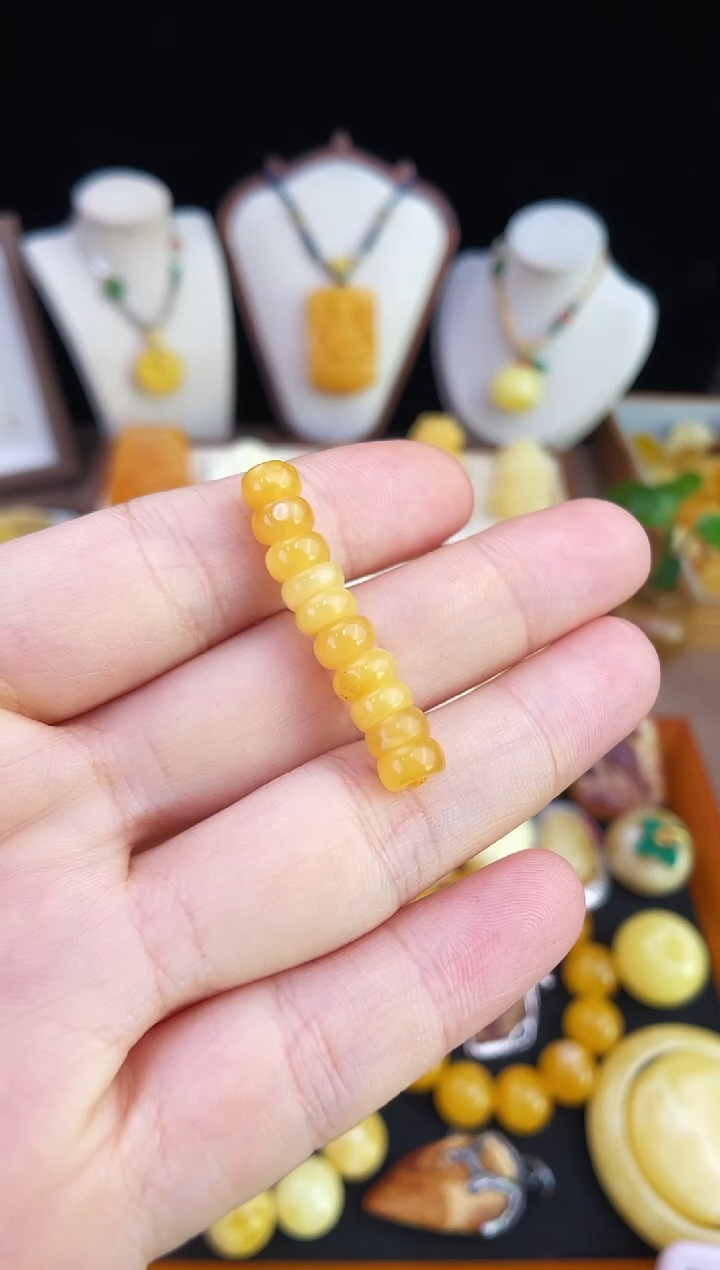琥珀未镶嵌珠宝奇石柒月
