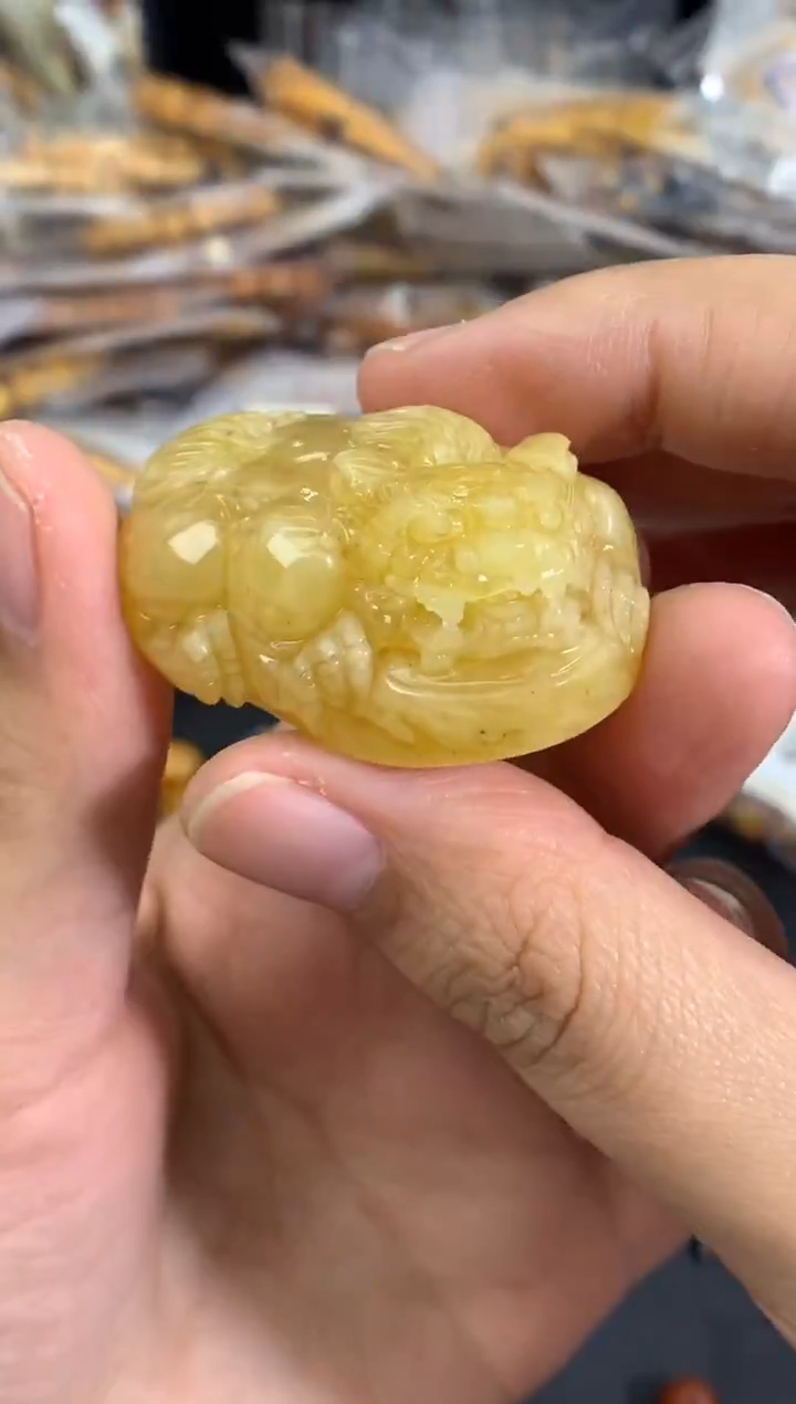 蜜蜡未镶嵌珠宝奇石1