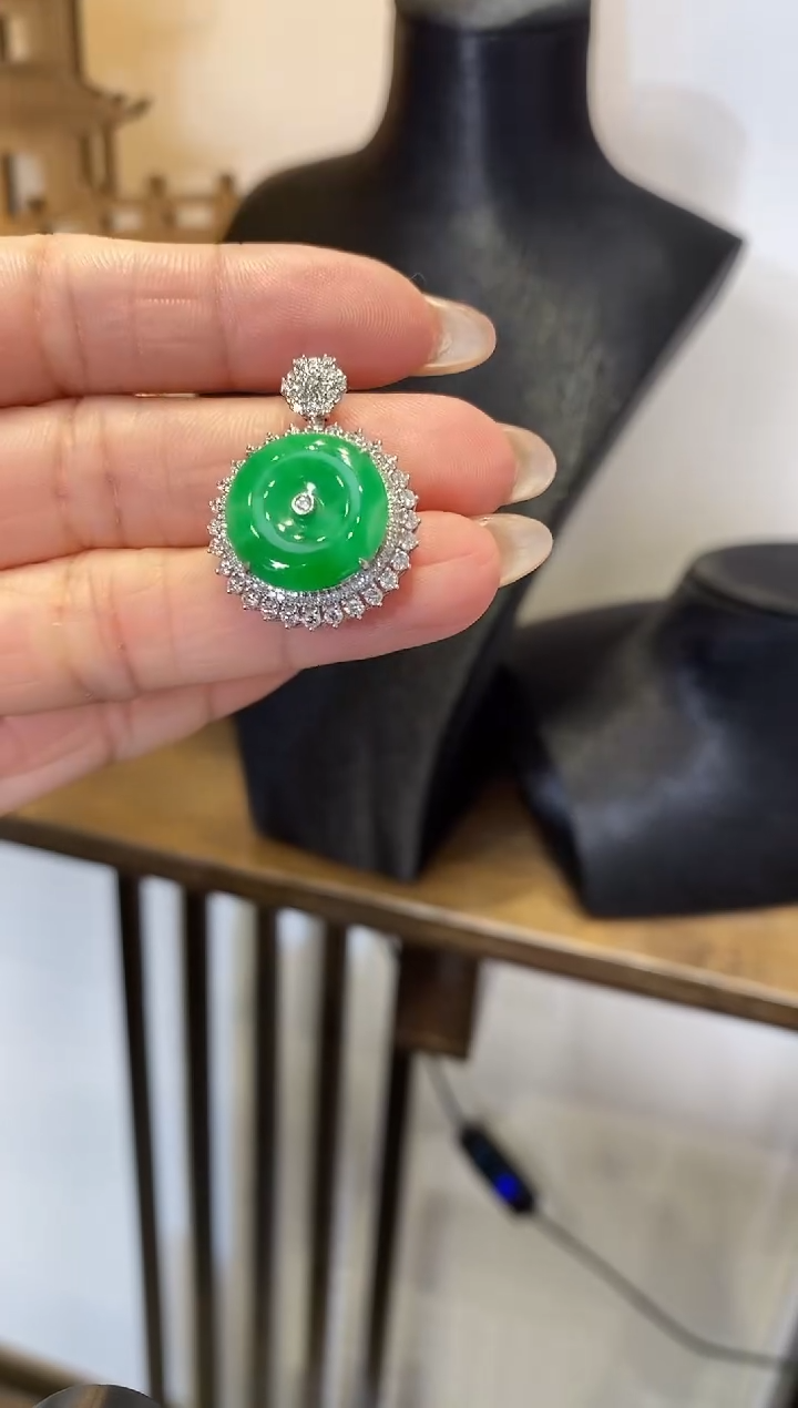 吊坠(不含链)18K金镶嵌翡翠平安扣