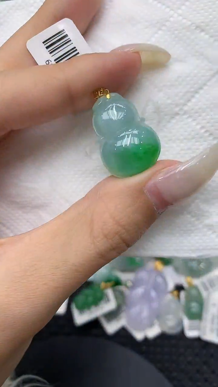 颈饰18K金镶嵌翡翠11111111111