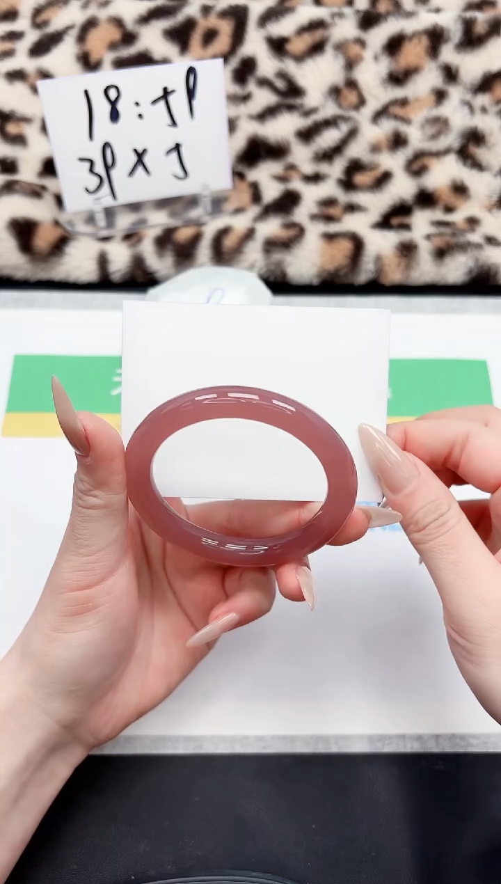 【闪购商品】石英质玉手镯未镶嵌14-55.5