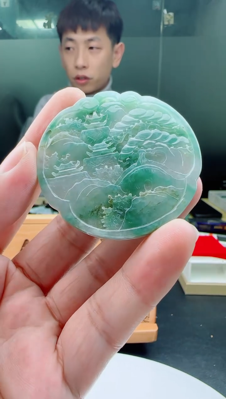 【闪购商品】翡翠颈饰未镶嵌111111111