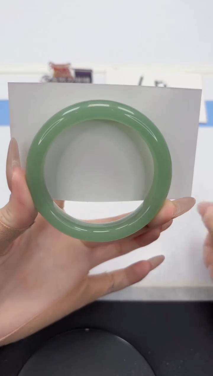 【闪购商品】石英质玉手镯未镶嵌A461-57.5