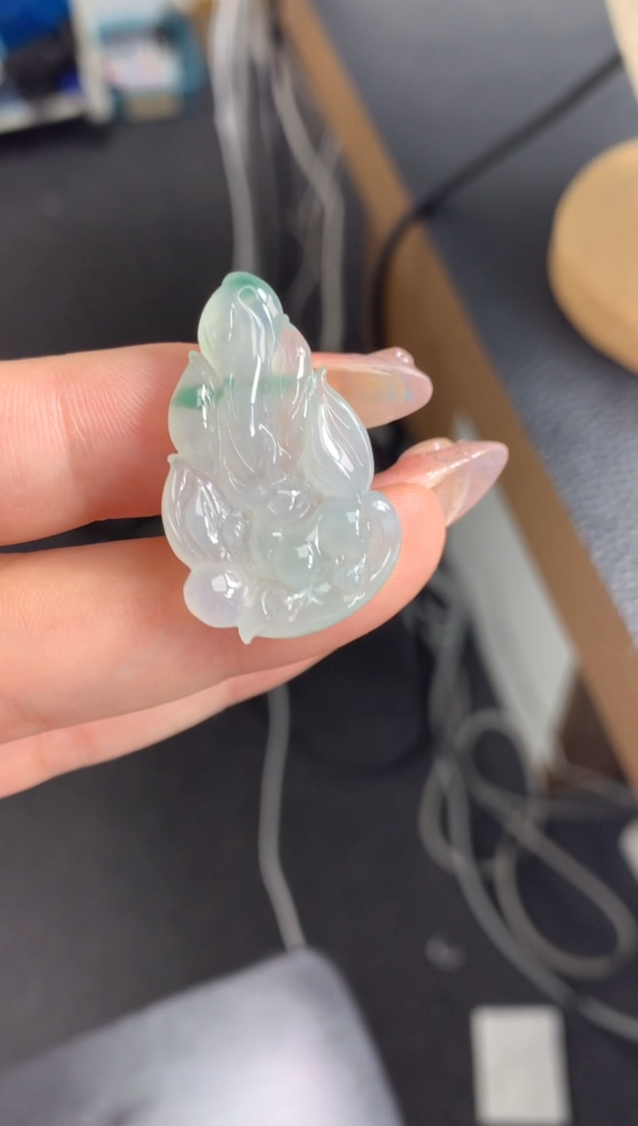 【闪购商品】定制翡翠未镶嵌九尾狐