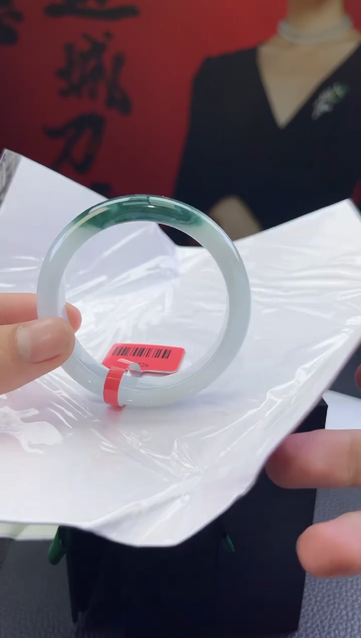 【闪购商品】翡翠手镯未镶嵌9翡翠手镯