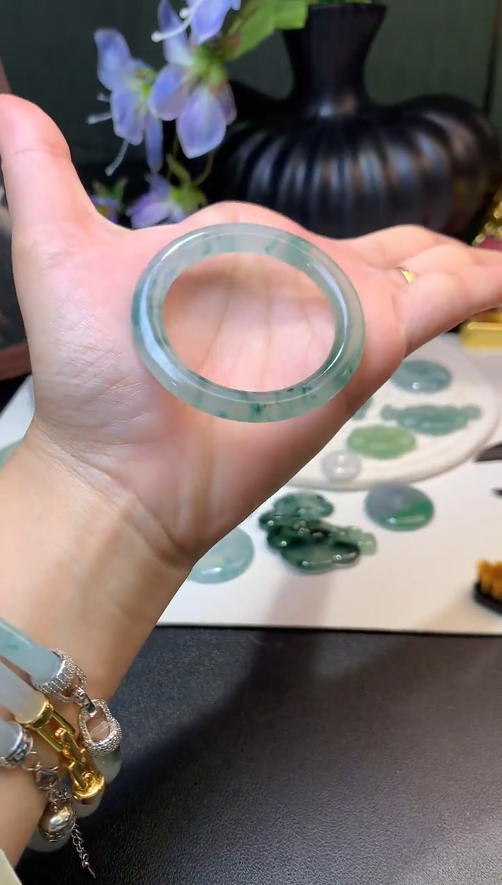 未镶嵌定制翡翠毛货