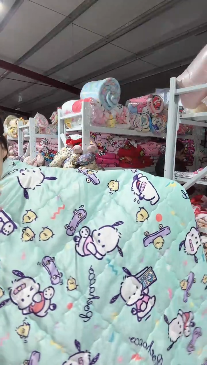 150*200超绒柔床垫子   