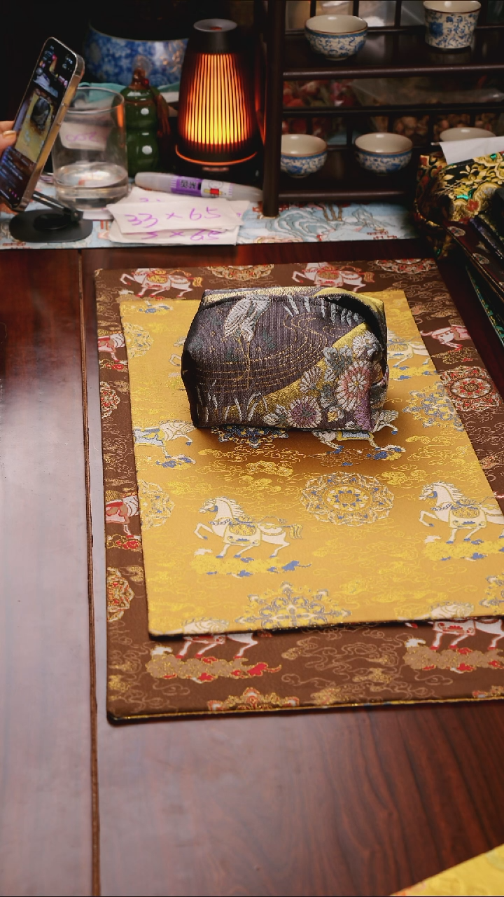 【西阵织金枝白鹭纸巾套长16宽10高7】