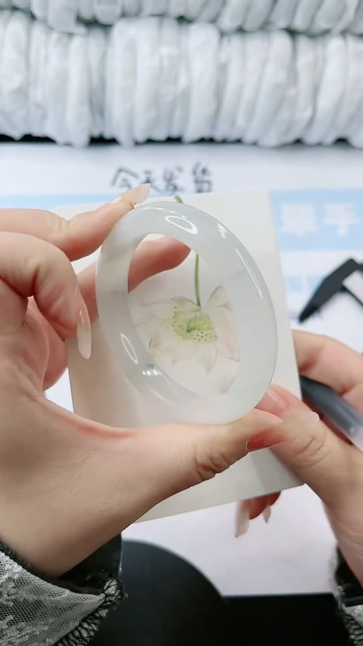 【闪购商品】石英质玉手镯未镶嵌多样性发货P517