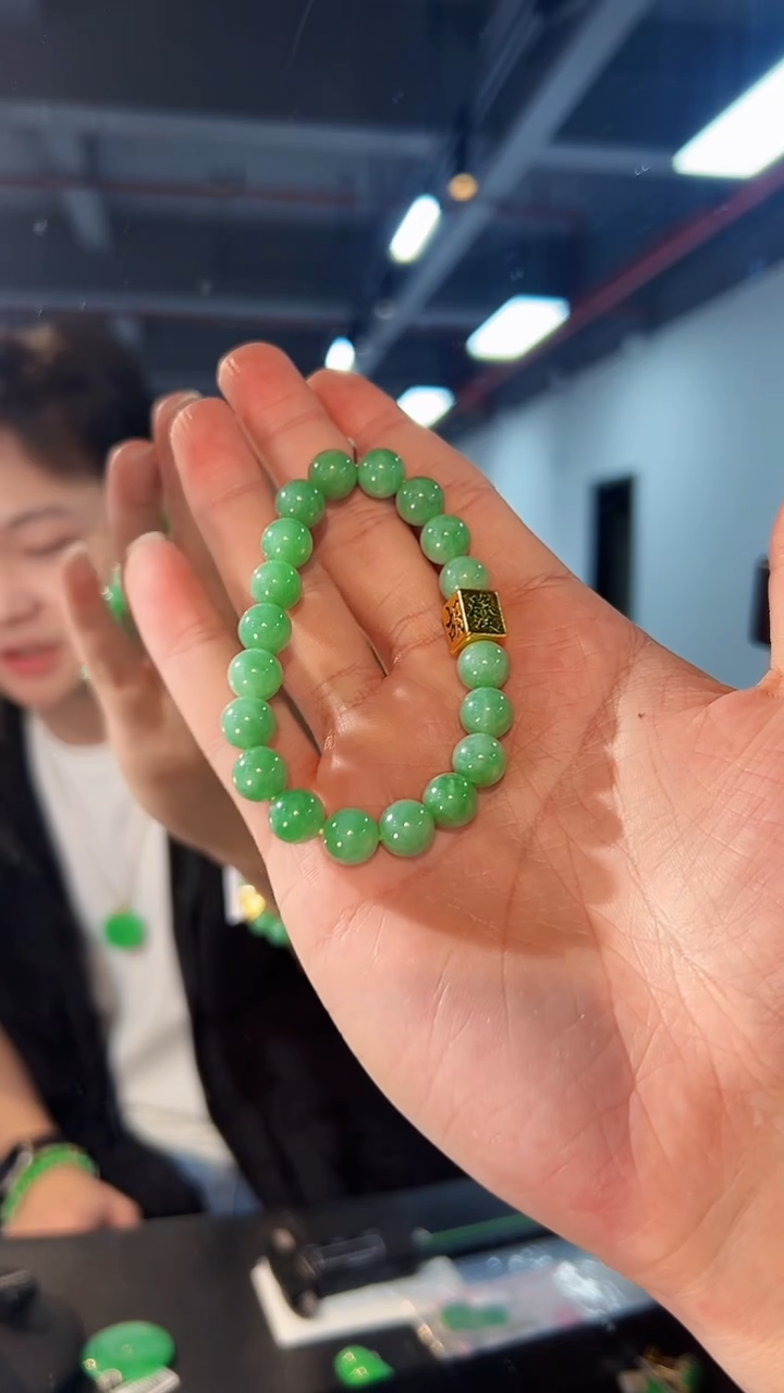 【闪购商品】翡翠手串未镶嵌缅料A货/支持复检/一件