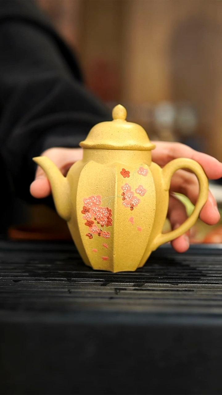 【闪购商品】瓷片空蓝黄段樱花紫砂壶