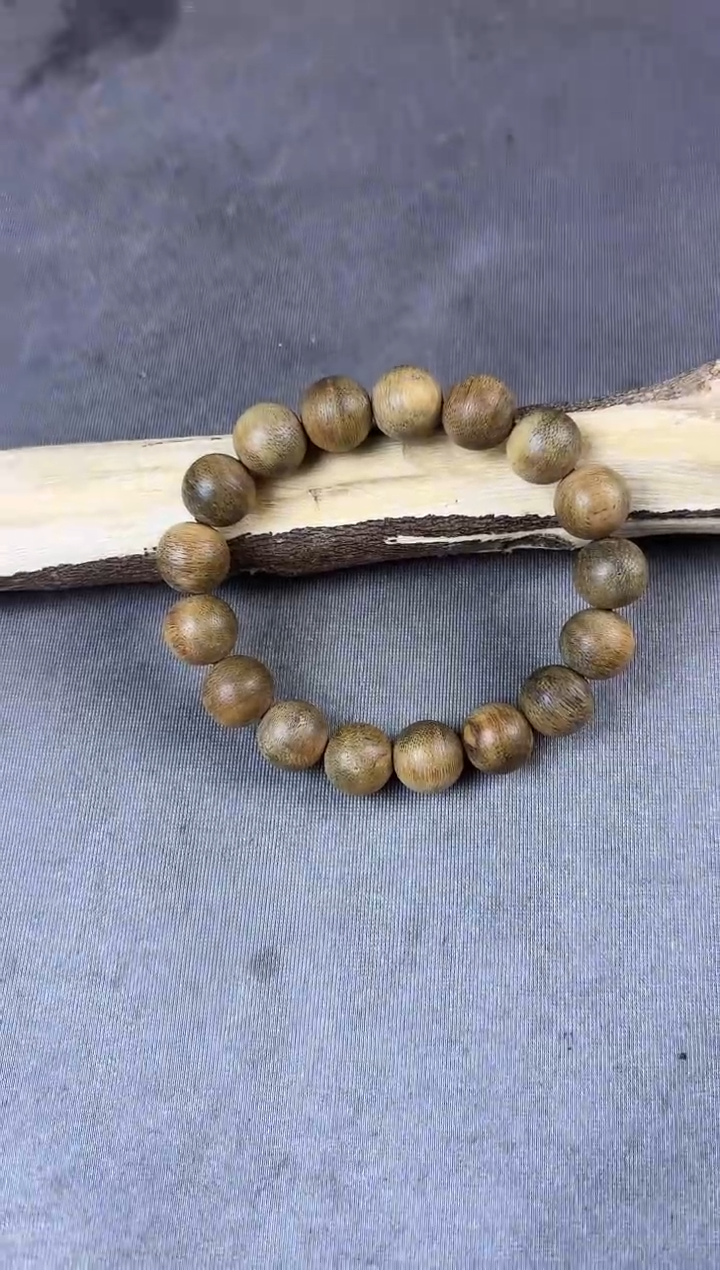 沉香沉香碎屑+柬埔寨13圆珠单圈多样性发一