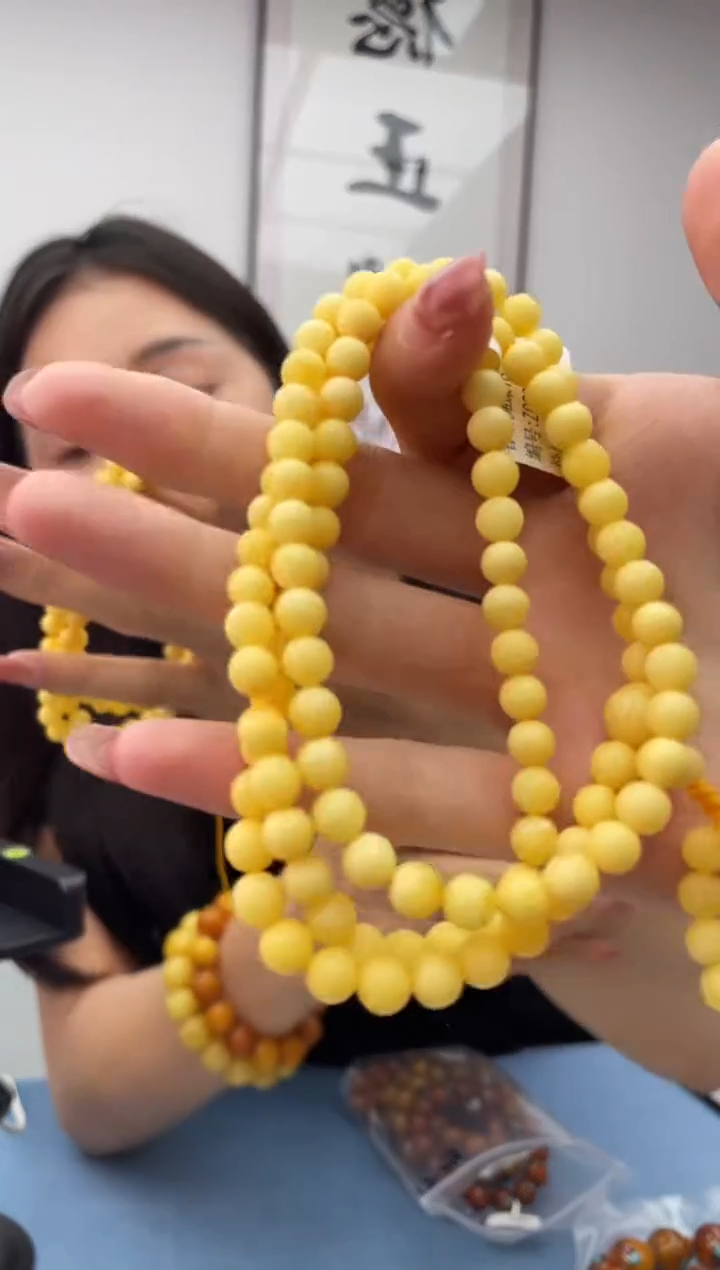 未镶嵌蜜蜡珠宝奇石傲****8016 6假一罚十多样性发其一