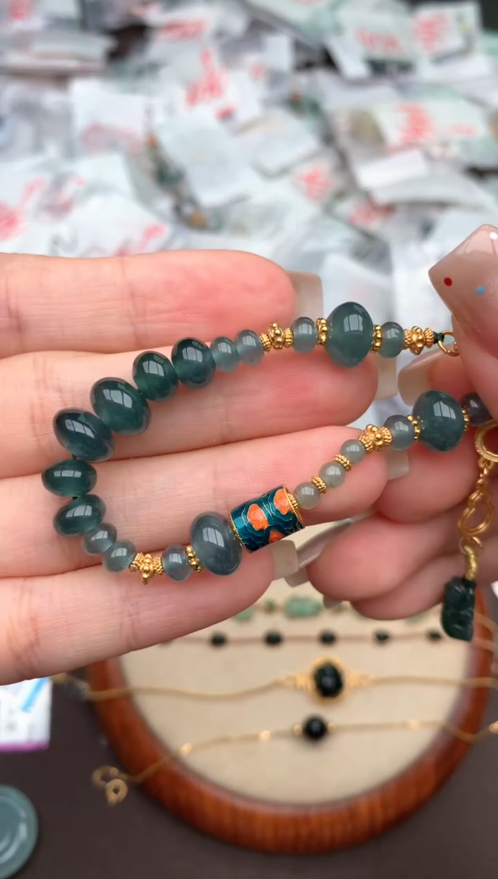 未镶嵌挂件翡翠一