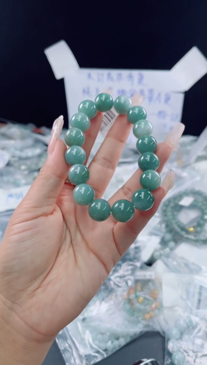 未镶嵌定制翡翠珠串