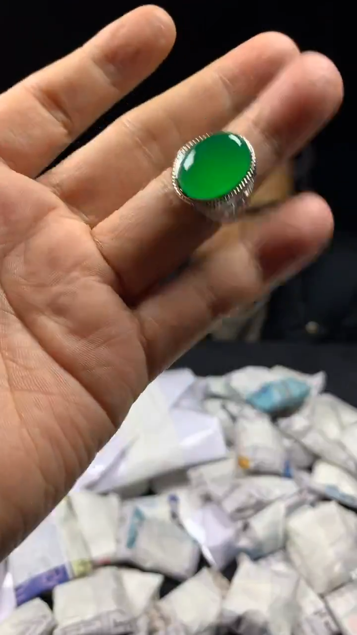 满色吊坠 所见即所得！