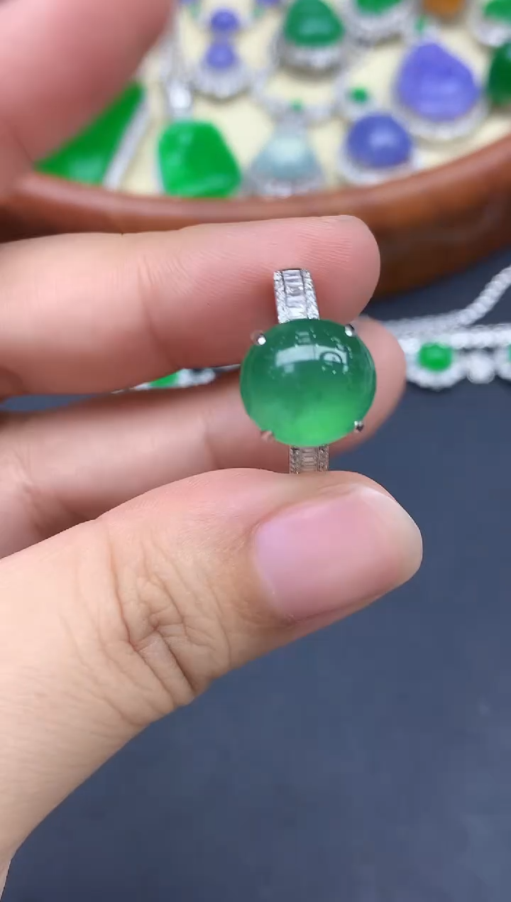 18K金镶嵌戒指翡翠493-中国好珍宝