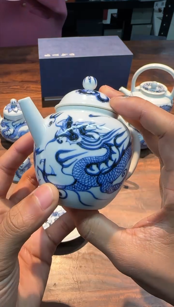 【闪购商品】溪蘭仰元 龙纹执壶