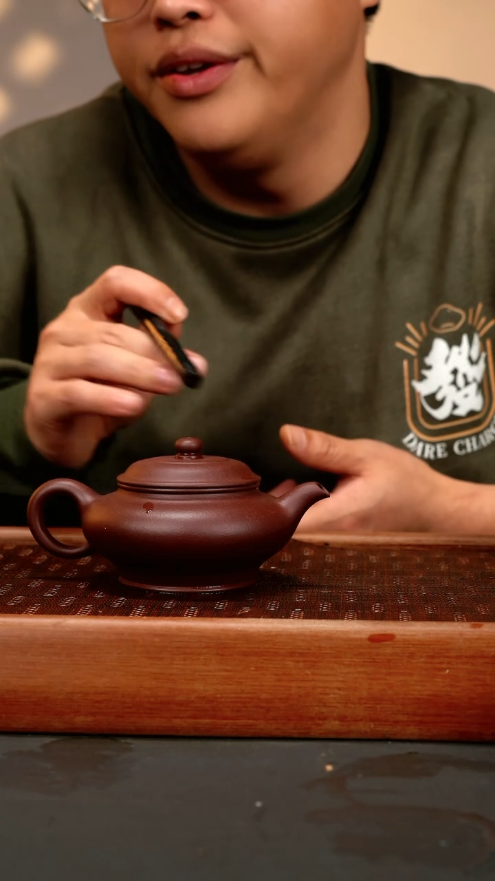 【闪购商品】紫砂茶壶lw 紫泥 虚扁