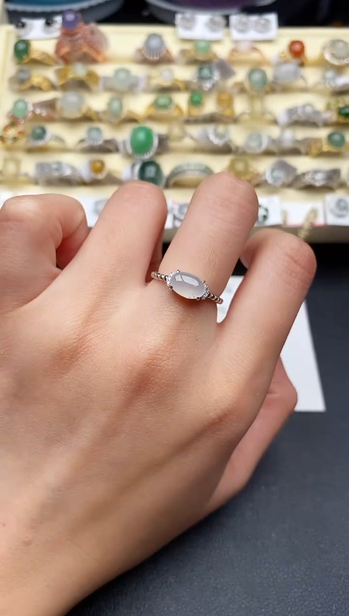 【闪购商品】翡翠戒指银S925镶嵌33333333+6