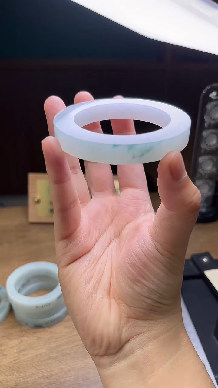未镶嵌手镯定制翡翠N***y定制
