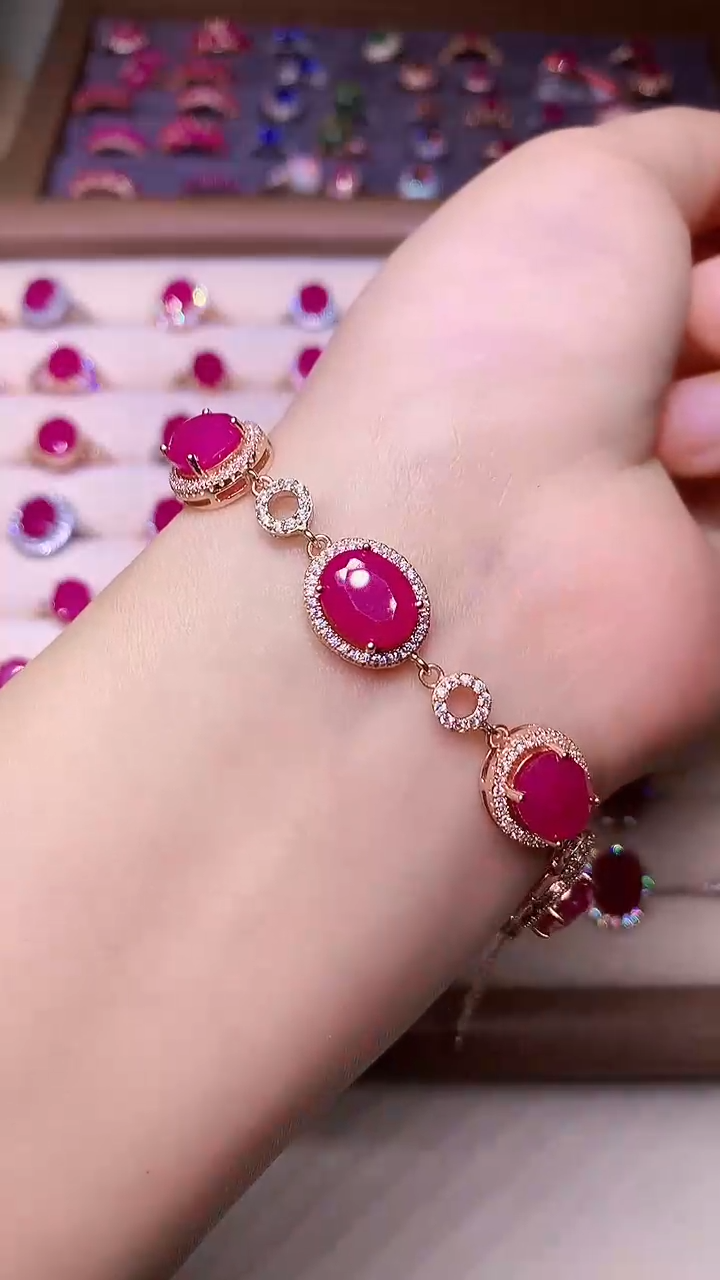 【闪购商品】红宝石手链银S925镶嵌0000