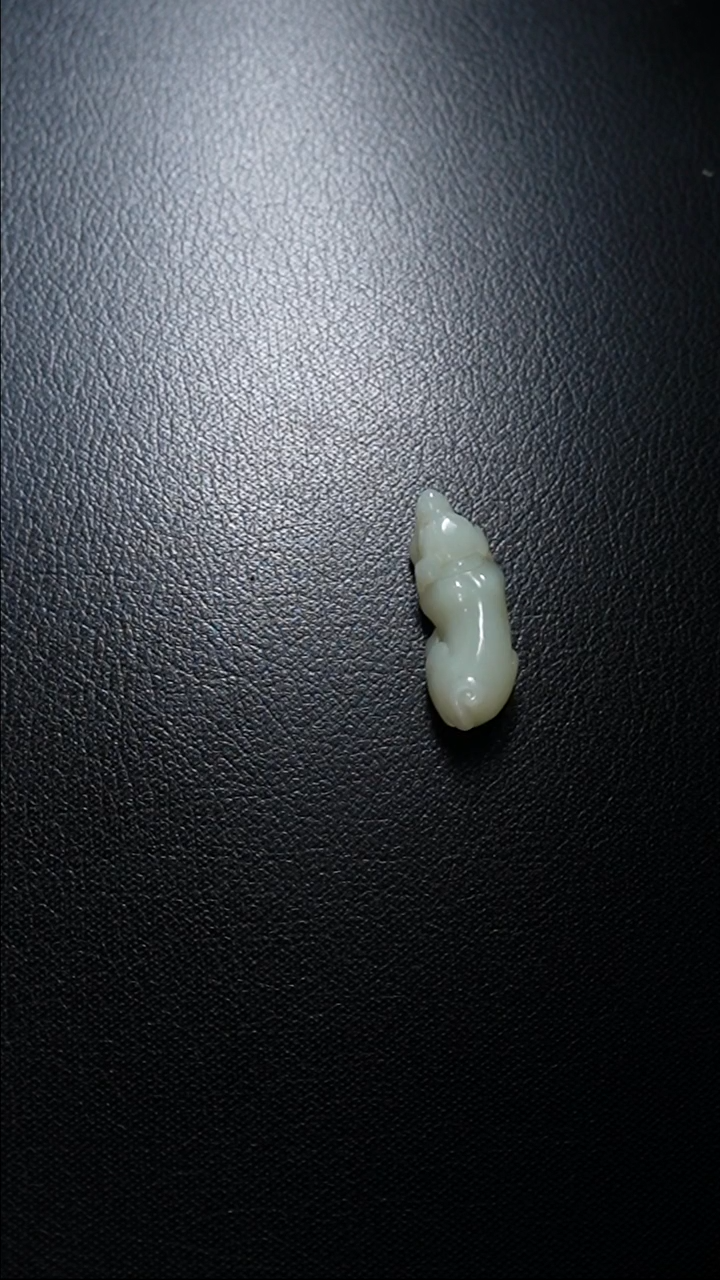 【闪购商品】和田玉颈饰未镶嵌狗