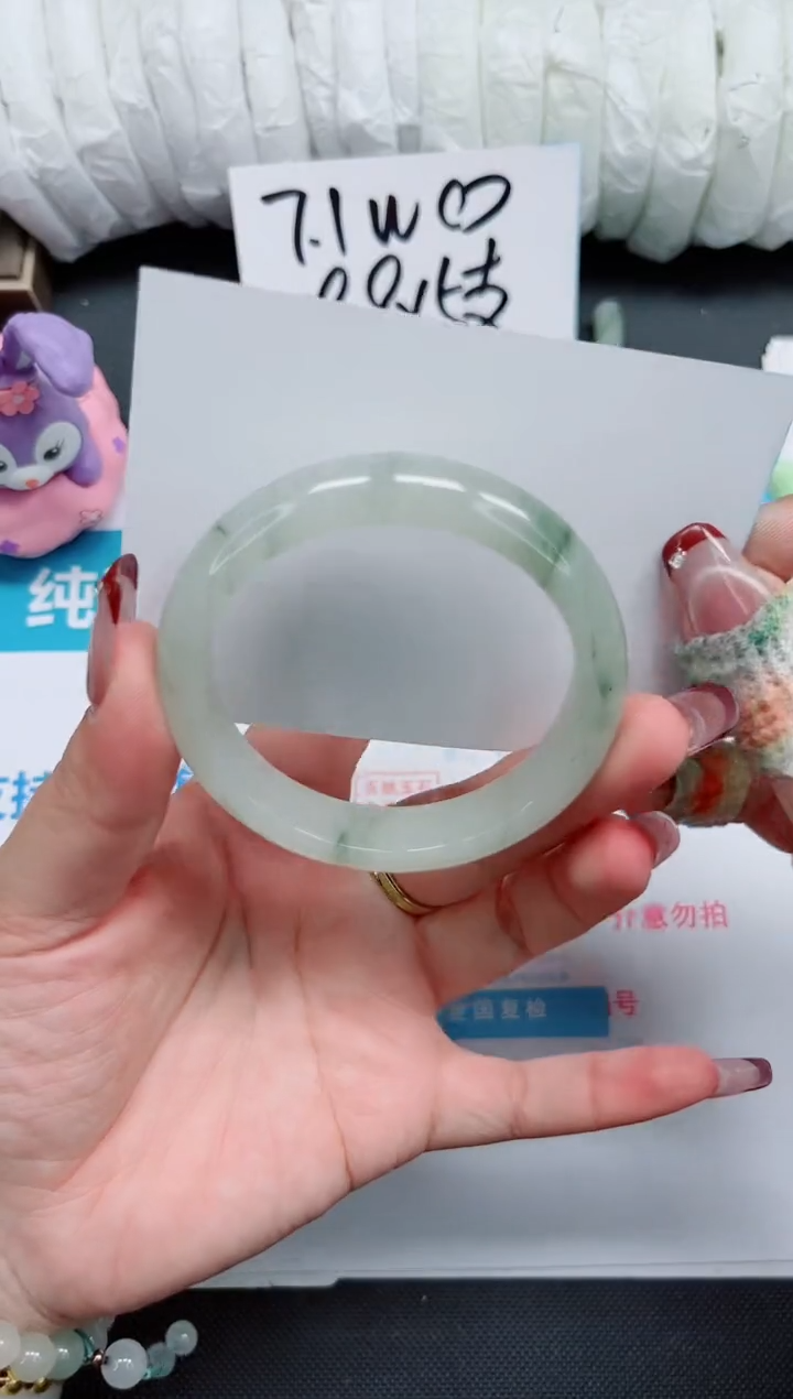 【闪购商品】石英质玉手镯未镶嵌439