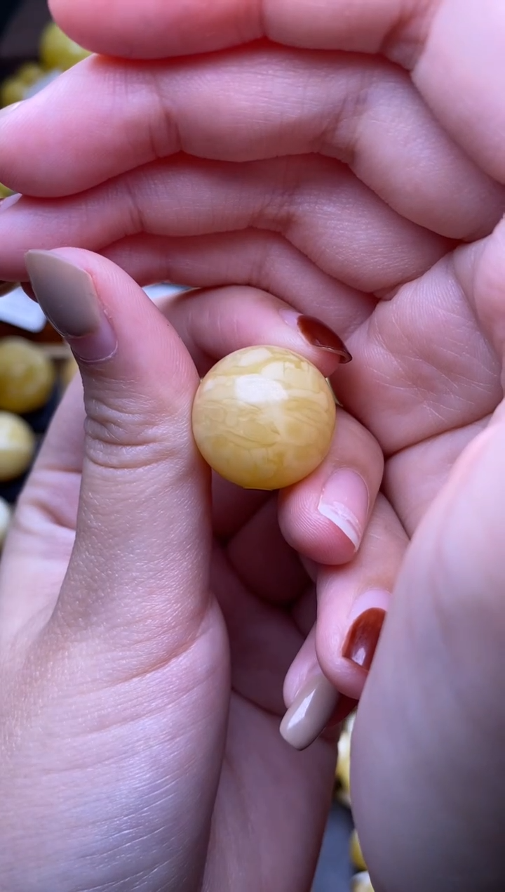 【闪购商品】琥珀裸石未镶嵌大小姐珠宝53