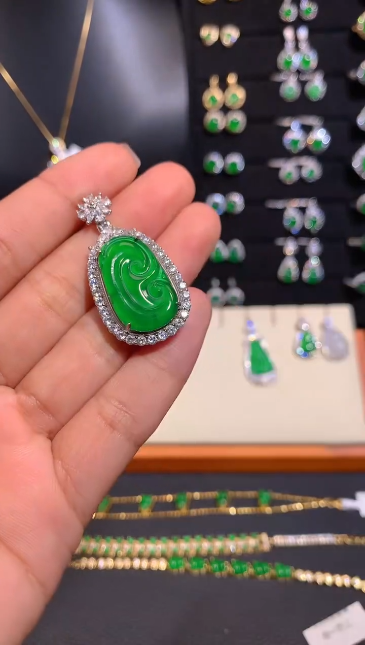 【闪购商品】翡翠颈饰银S925镶嵌多样性