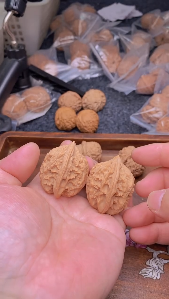 【闪购商品】文玩核桃把件G259号大沽石37尺