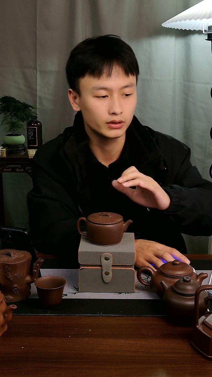 茶壶紫砂壶与茗堂原矿紫砂全手汉瓦