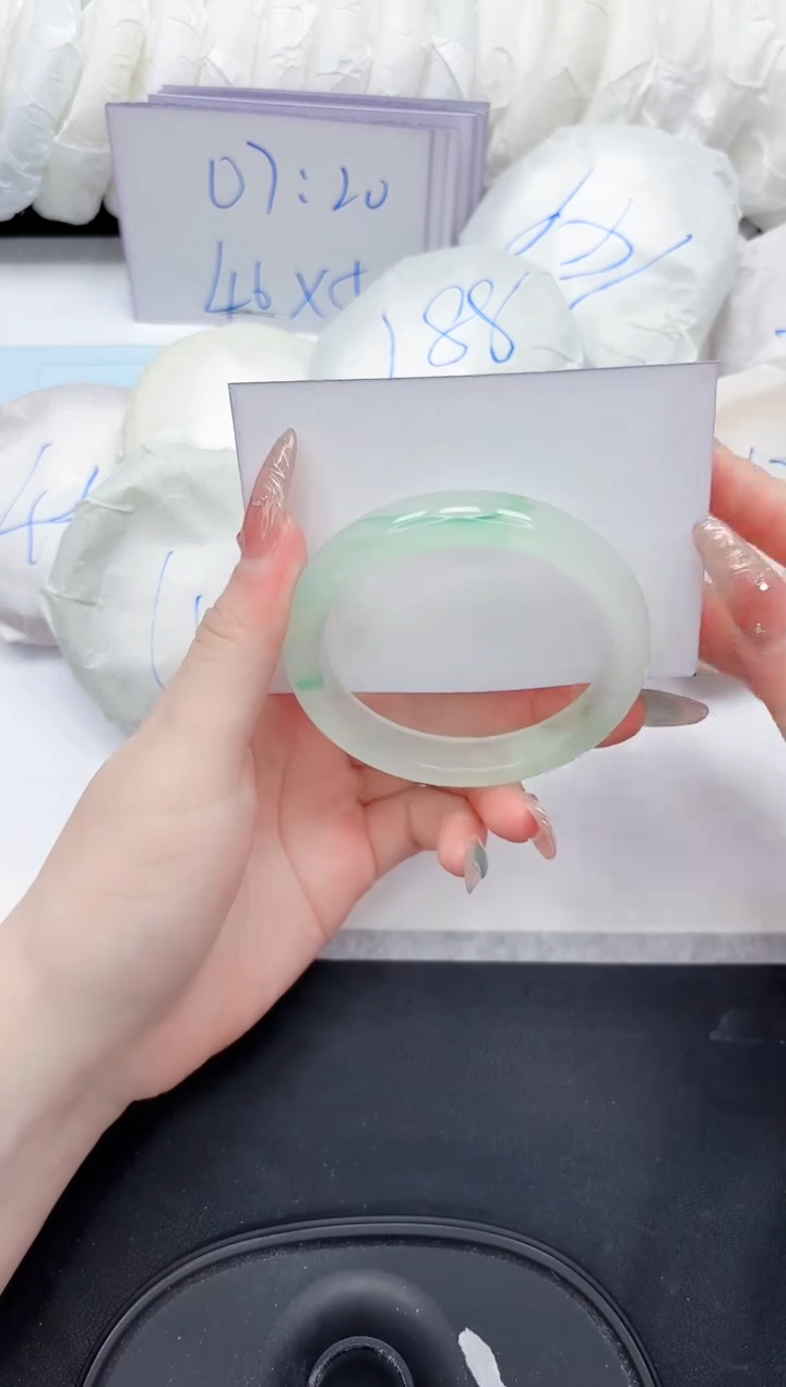 石英质玉手镯未镶嵌273*-57