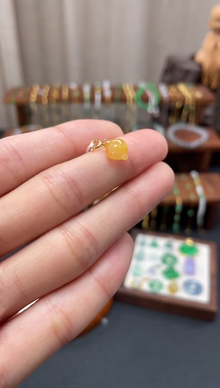 【闪购商品】翡翠吊坠(不含链)18K金镶嵌一个  JK633