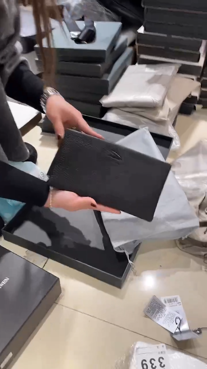 头层牛皮697品牌男包清货中（不要卡单，理性消费）