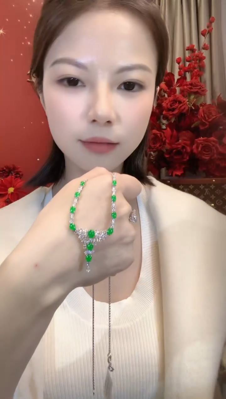 套链18K金镶嵌翡翠C75