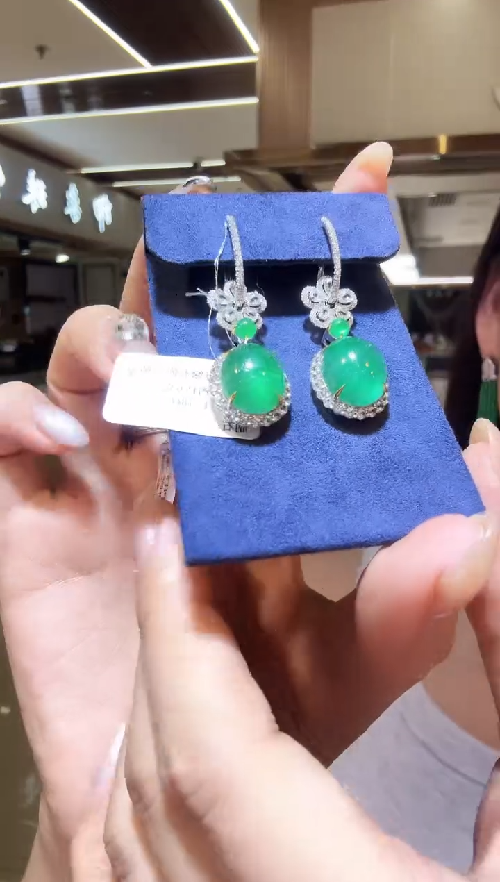 铂Pt950镶嵌耳饰祖母绿250821150318