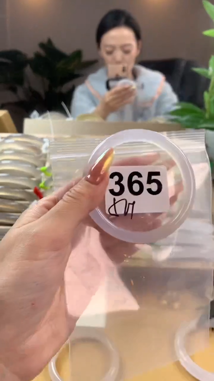 【闪购商品】玛瑙/玉髓手镯未镶嵌365