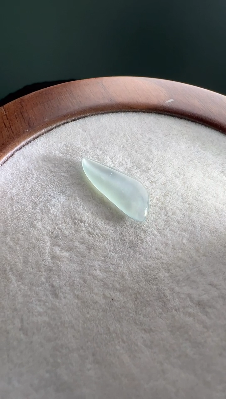 未镶嵌定制翡翠高冰随形